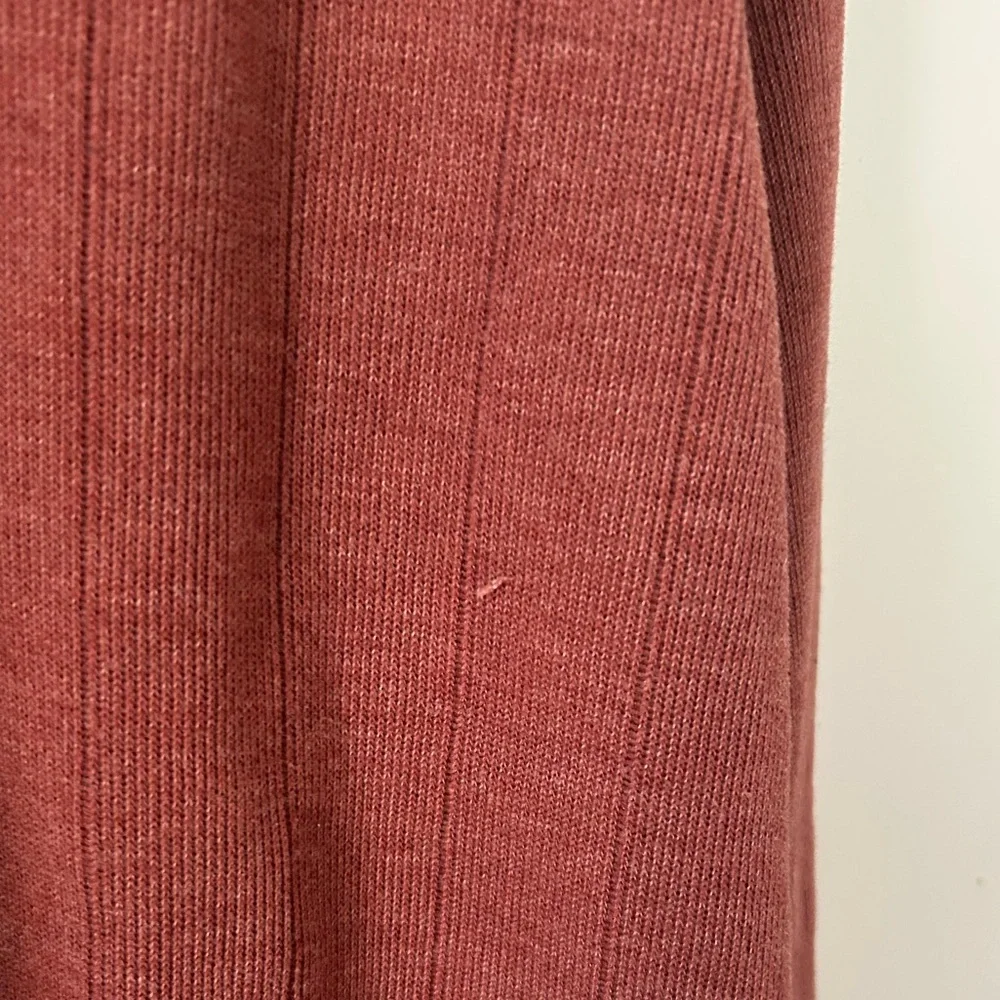 Columbia Men's Preloved Brick Red Pullover, Size Large, small pull - Picture 6 of 8